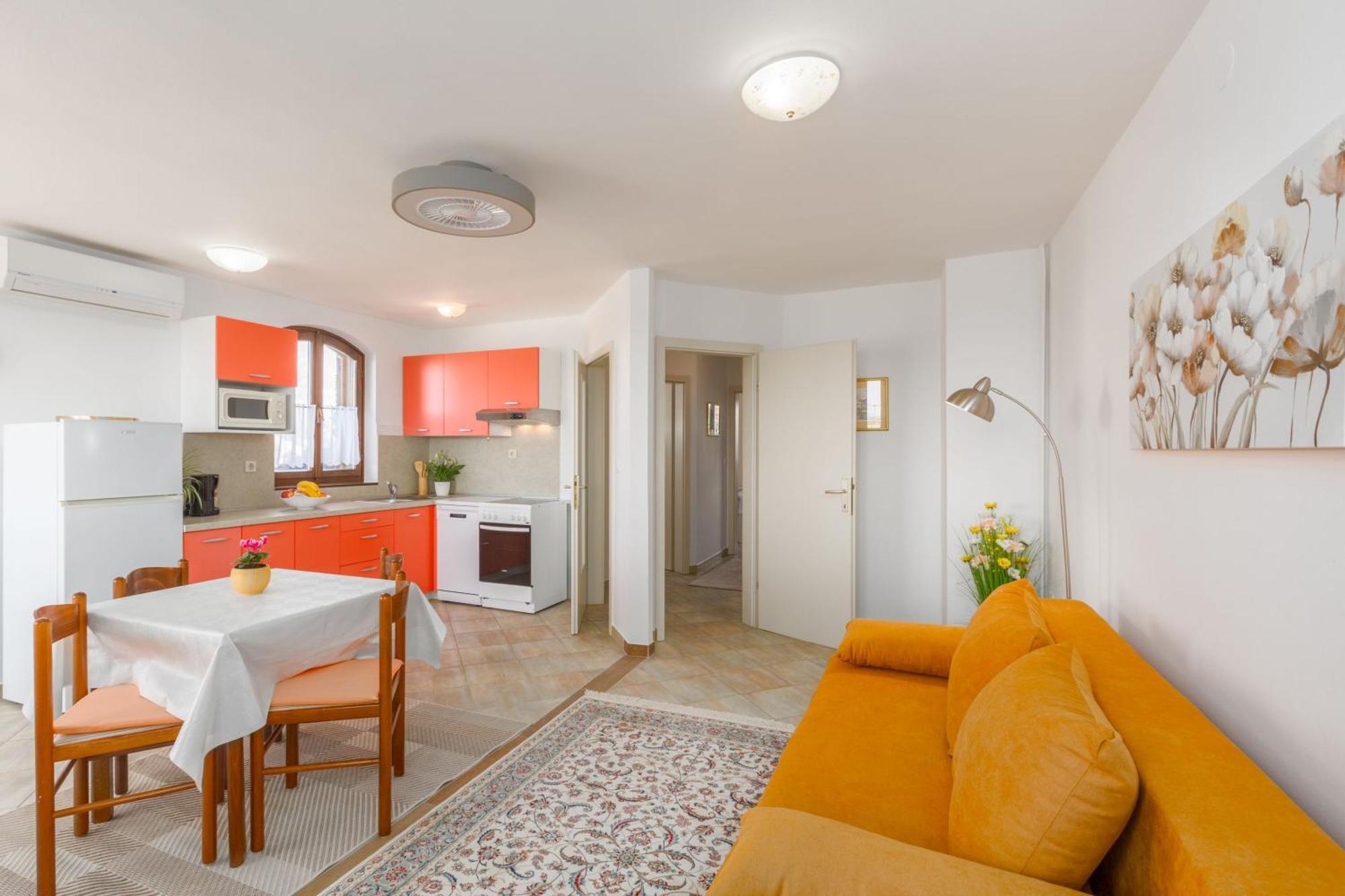 Livija 4 Mit Pool Und Meerblick Apartmán Porec
